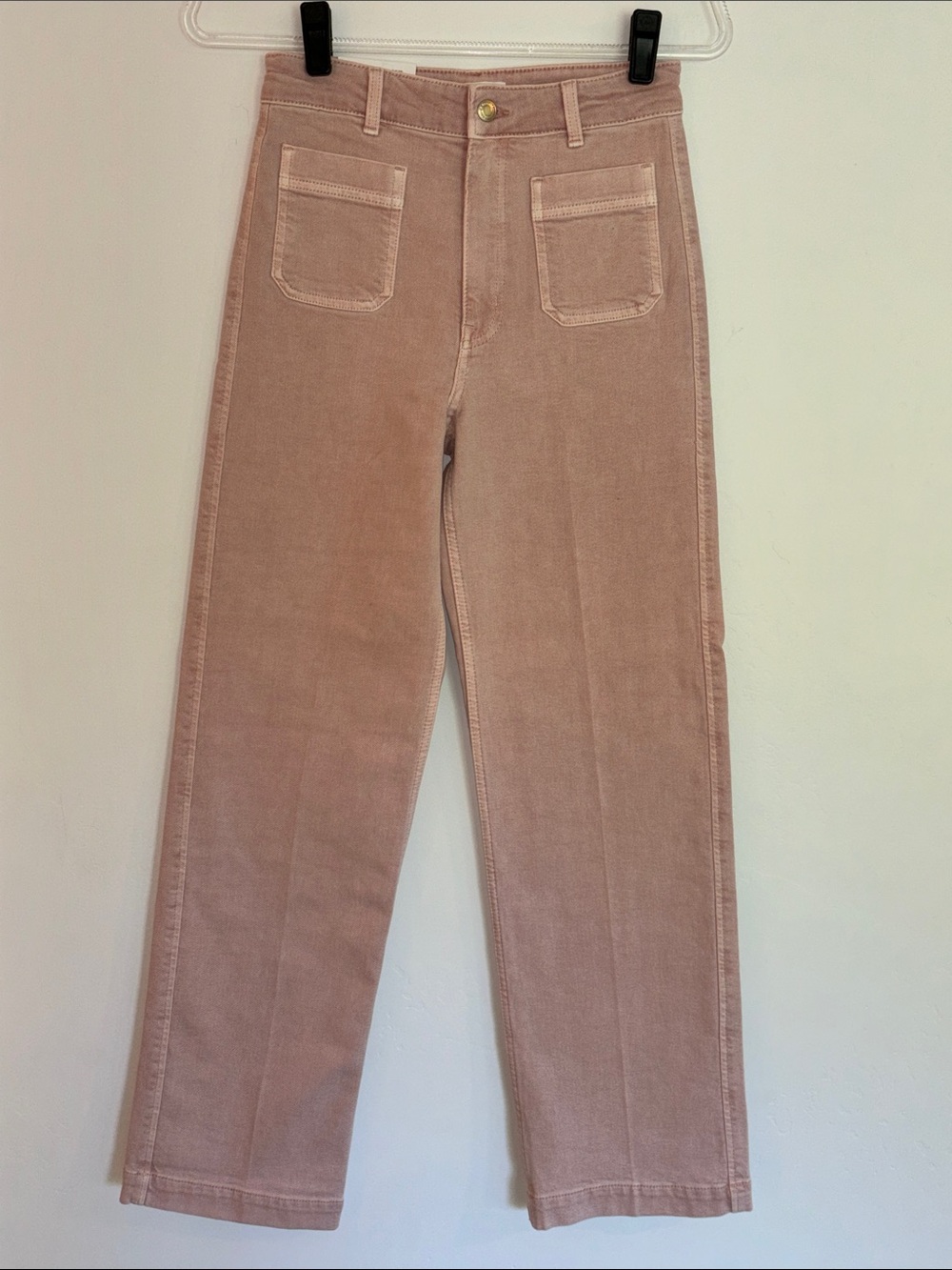 Straight-Leg Jeans in Dusty Pink